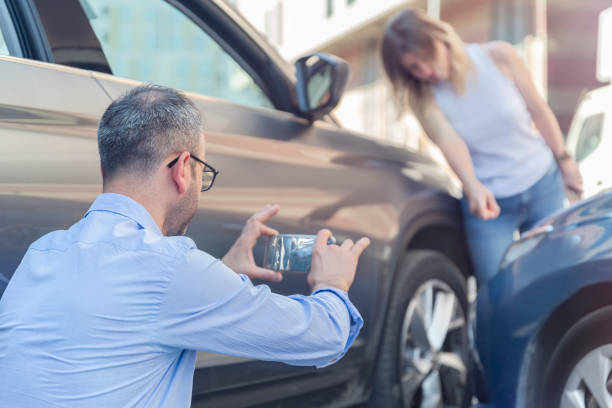 Professional Auto Insurance technician working in Benton, AR